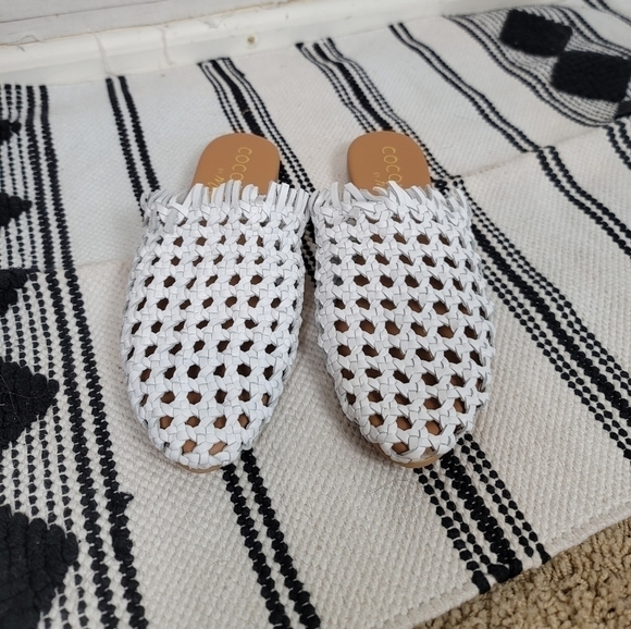 Coconuts by Matisse Safari Woven Leather Mules in White, sz 6 - Picture 4 of 14